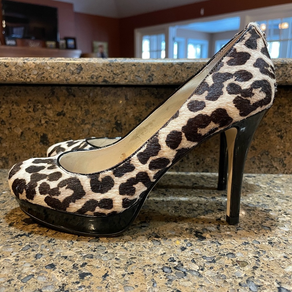 Michael Kors Sz 6.5 Calf Hair/Patent Leather Platform Leopard Animal Print Heel - Picture 3 of 10